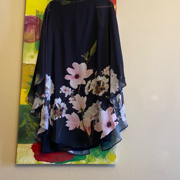 Dress - Picture 2 of 5